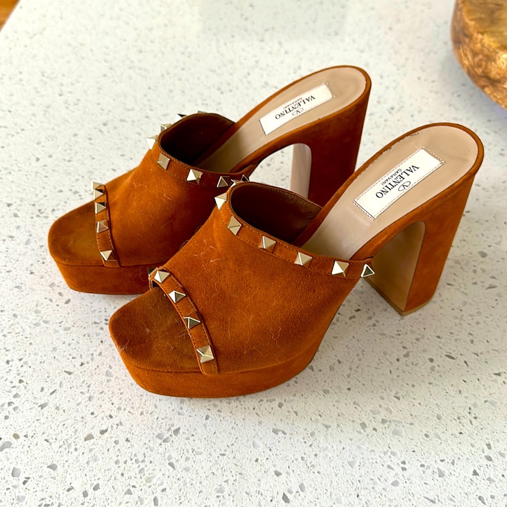 Valentino Garavani Rockstud Platform Mules Suede